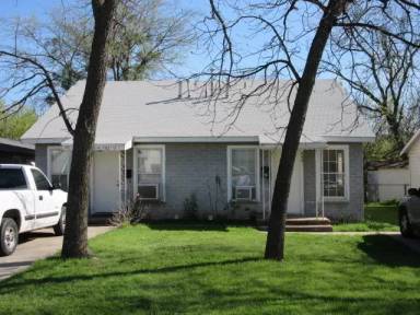Main picture of 725 E North 12th St