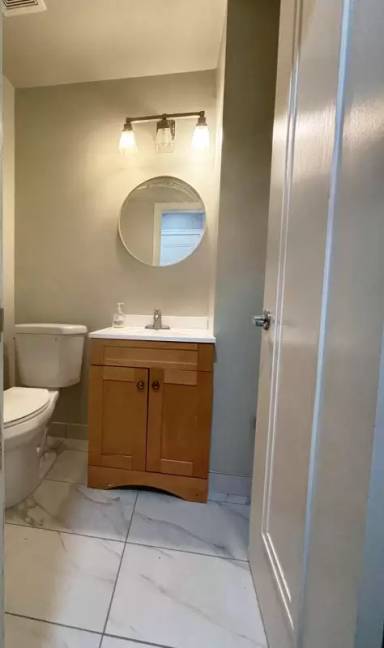 Main picture of 9042 W 83rd Ter
