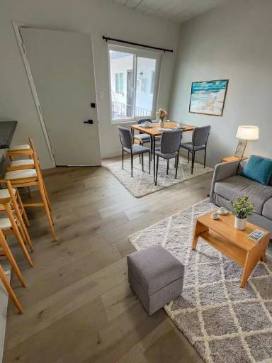 Main picture of 25 Bennett Ave