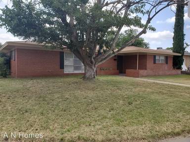 Main picture of 1422 Rosewood Ave