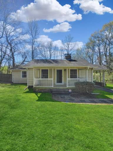 Main picture of 3669 W Smith St