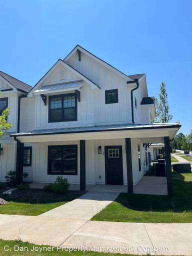 Main picture of 4 Tolar Rd