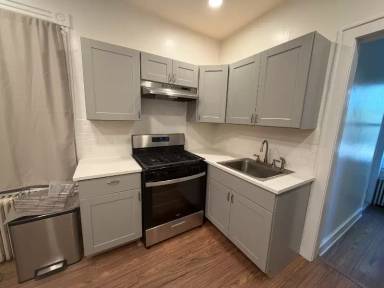 Main picture of 441 Warburton Ave