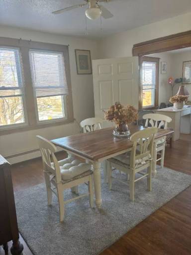 Main picture of 387 Windsor Ave