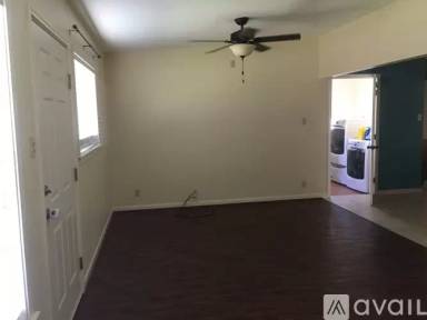 Main picture of 942 Hazel Dr