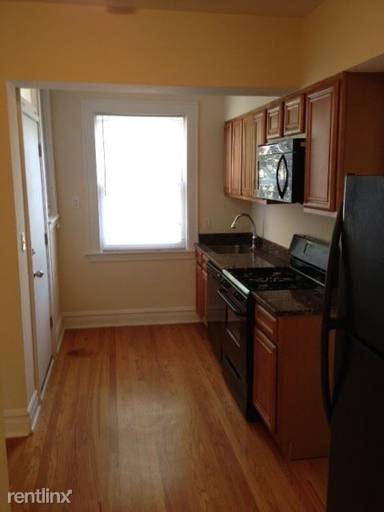 Main picture of 4504 W Wellington Ave