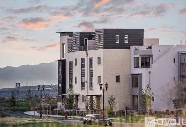 Main picture of 4507 W Daybreak Pkwy
