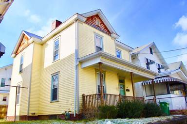 Main picture of 614 Alma St