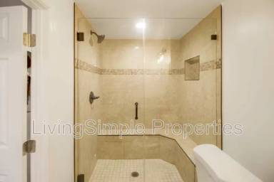 Main picture of 6002 Coral Sea Ave