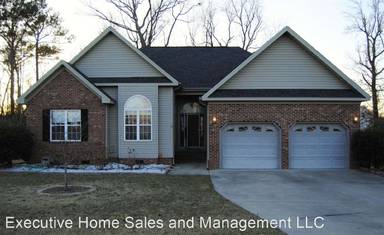 Main picture of 214 Carlyle Cir