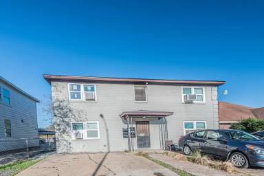 Main picture of 2303 Rosewood St