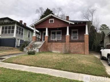 Main picture of 906 Queen St