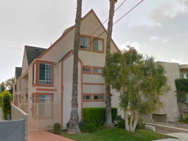 Main picture of 1450 N Vista St
