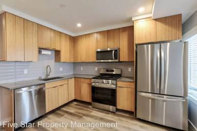 Main picture of 2420 Taraval St