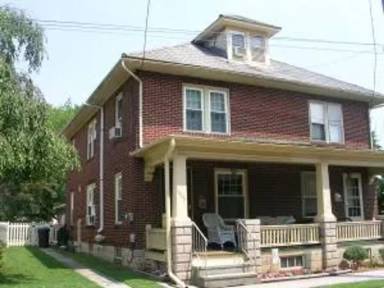 Main picture of 608 S 7th St
