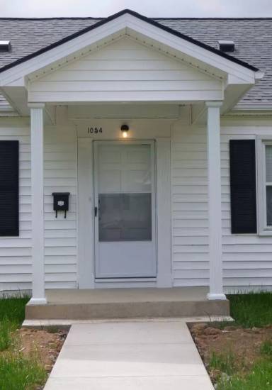 Main picture of 1054 Meadow Ln