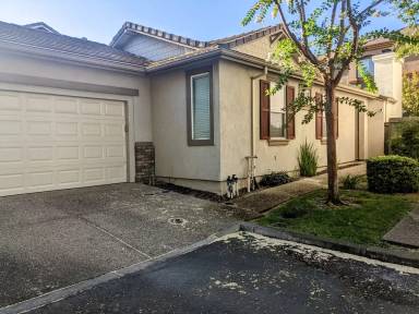 Main picture of 121 Natalino Cir