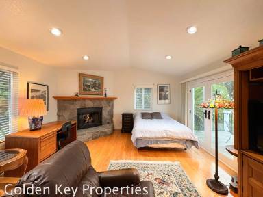 Main picture of 2286 Janis Way