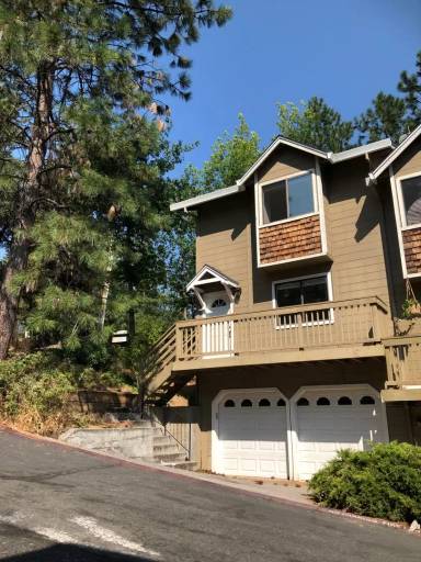 Main picture of 1302 Oak Ridge Dr