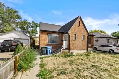 Main picture of 158 Randolph Ave