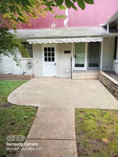 Main picture of 919 Buck Run Rd