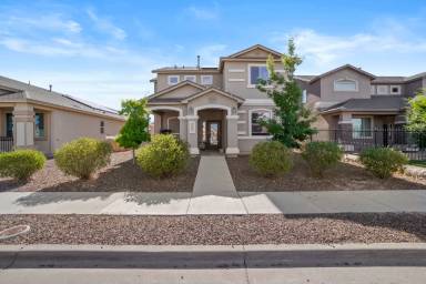 Main picture of 2044 Robert Minnie Pl