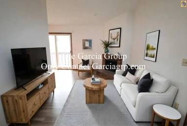 Main picture of 3712 S Kelly Ave