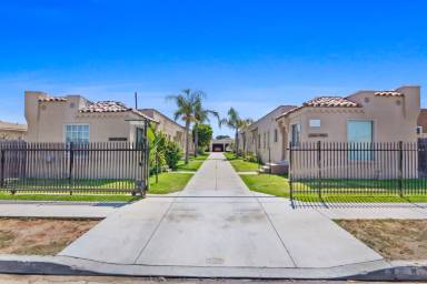 Main picture of 1066 1/2 S Gage Ave