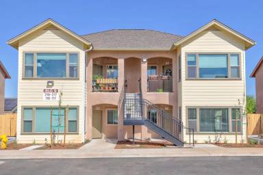 Main picture of Enclave Apartments