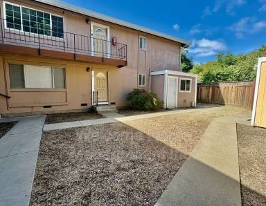 Main picture of 2225 Hillsborough Ct