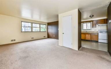 Main picture of 528 Ogden Ave