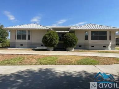 Main picture of 2809 Christoval Rd