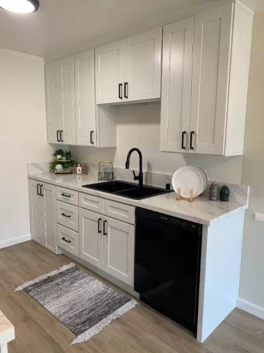 Main picture of Royal Oaks Apartments