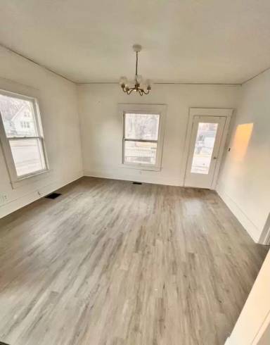 Main picture of 404 E Ashland St