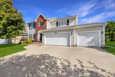 Main picture of 2591 NW 158th St