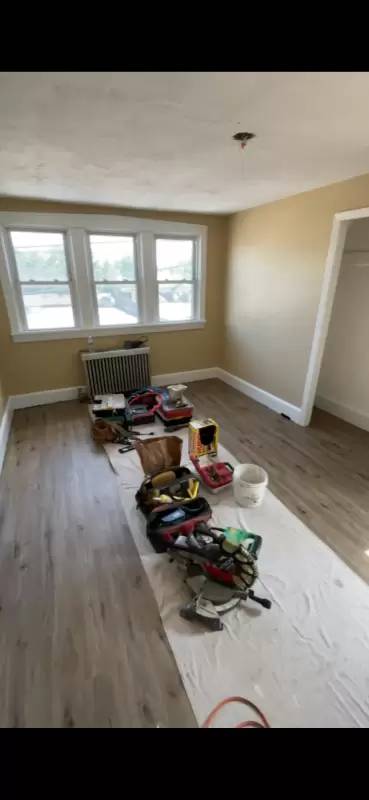 Main picture of 1167 Green St