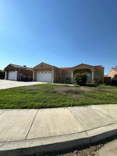 Main picture of 2704 Pinheiro Ct