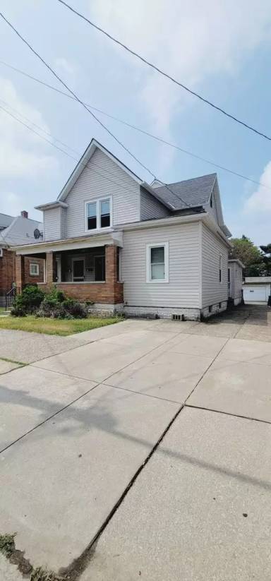 Main picture of 1044 W 21st St