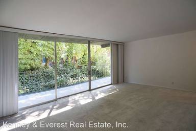 Main picture of 2451 Greenwich St