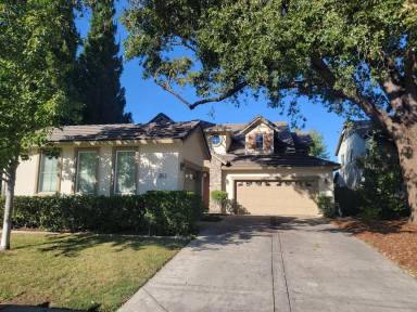 Main picture of 350 Westlake Dr