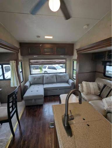 Main picture of 2231 E Bayshore Dr