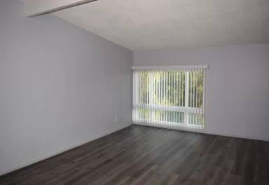 Main picture of 310 S Eucalyptus Ave