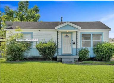 Main picture of 15 Vivian Ct