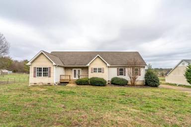 Main picture of 556 Booger Hollow Rd