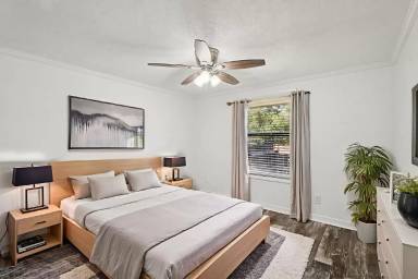 Main picture of 4100 NW 28th Ln