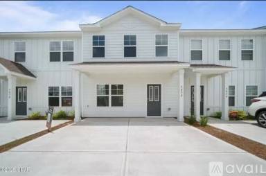 Main picture of 5862 Tyndall Pl