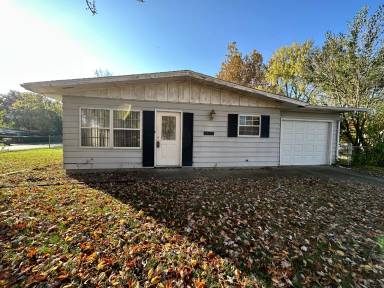 Main picture of 5819 Peshewa Ct