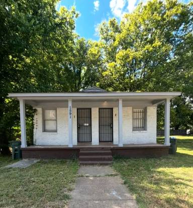 Main picture of 1591 Locust St