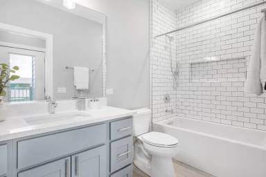 Main picture of 504 Lyman Avenue - 202