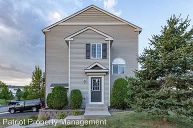 Main picture of 4824 Elm Dr N